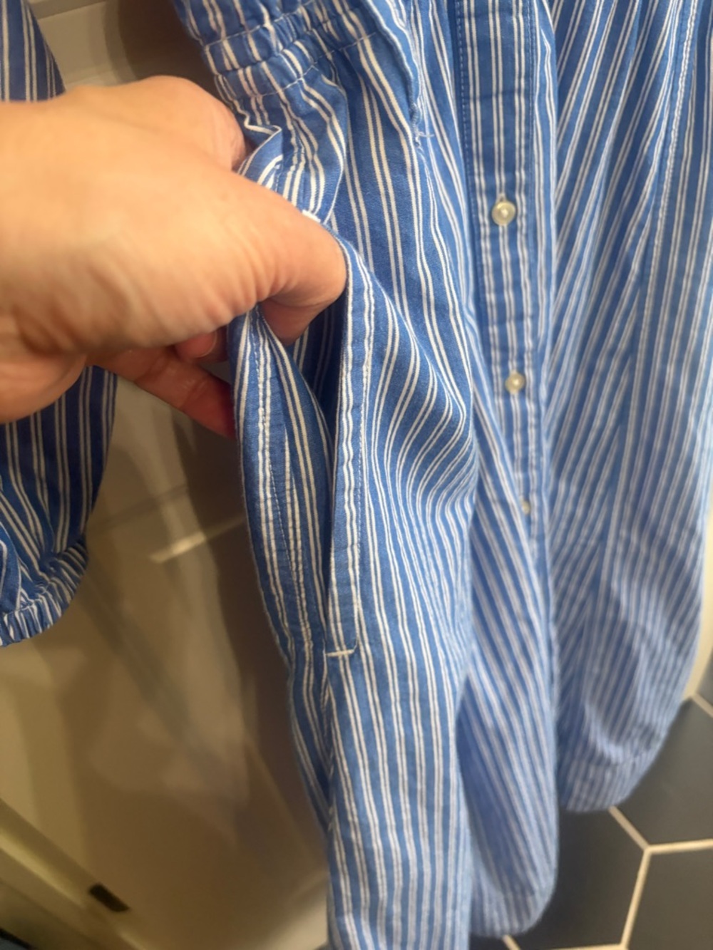 Great condition Free Assembly size L/12 Blue Striped Midi Dress. Missing sash. - Picture 6 of 11